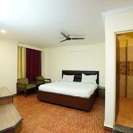 Hotel Gaurab Near Paltan Bazaar Dehradun Luaran gambar