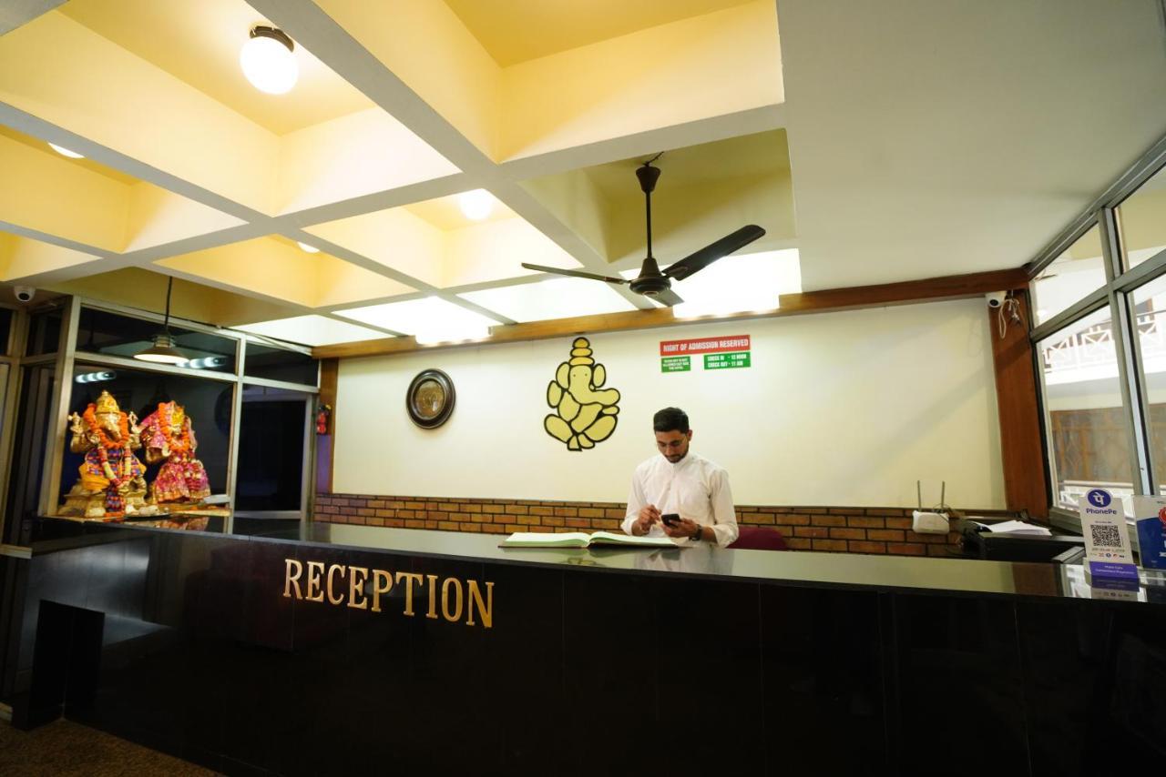Hotel Gaurab Near Paltan Bazaar Dehradun Luaran gambar