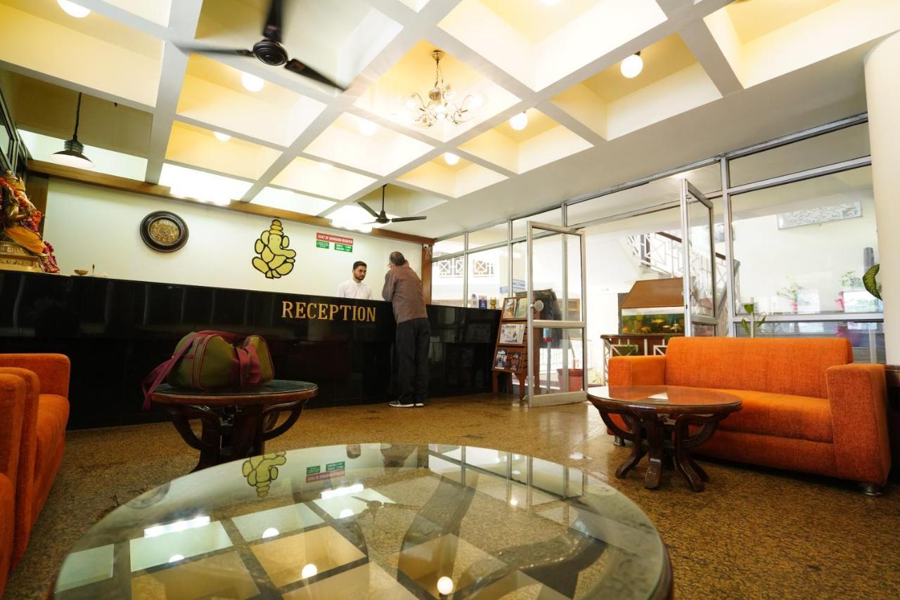Hotel Gaurab Near Paltan Bazaar Dehradun Luaran gambar
