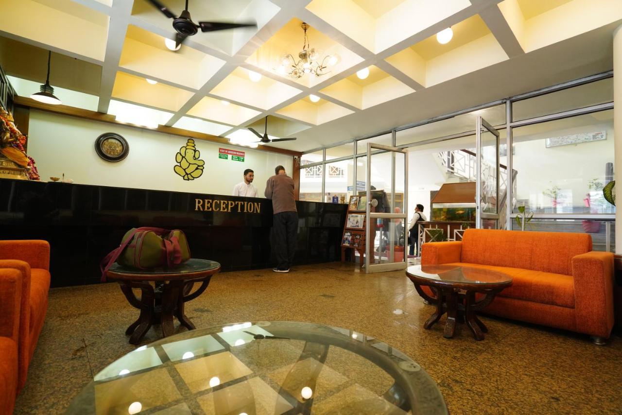 Hotel Gaurab Near Paltan Bazaar Dehradun Luaran gambar